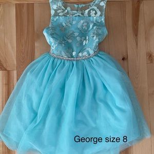 Girls dress size 8